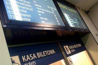 Customer Information Screens (CIS) for train stations
