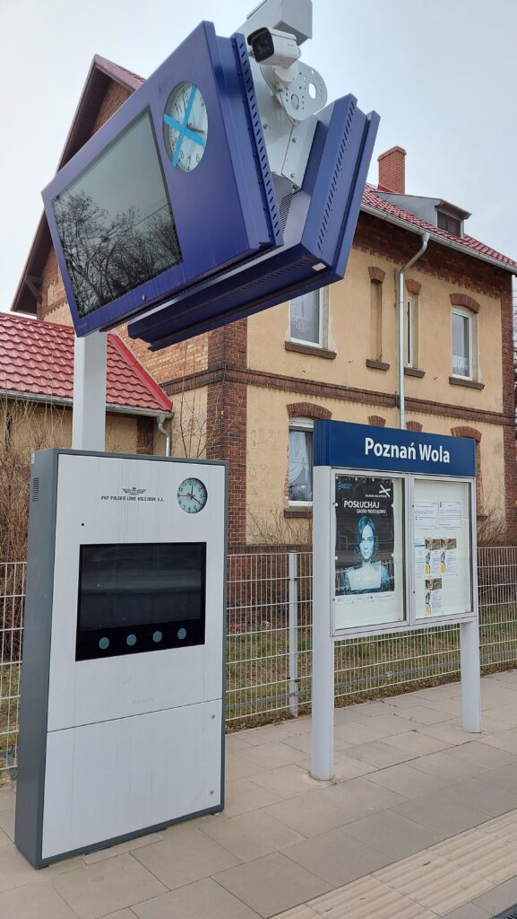 Kolejowe wyświetlacze informacji pasażerskiej Poznań Wola linia E59