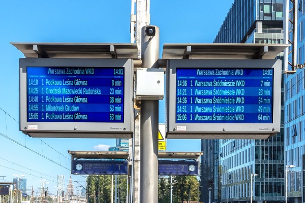 next train departure platfor display in LCD TFT technology