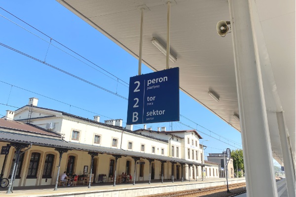 voice information system on railway station platform